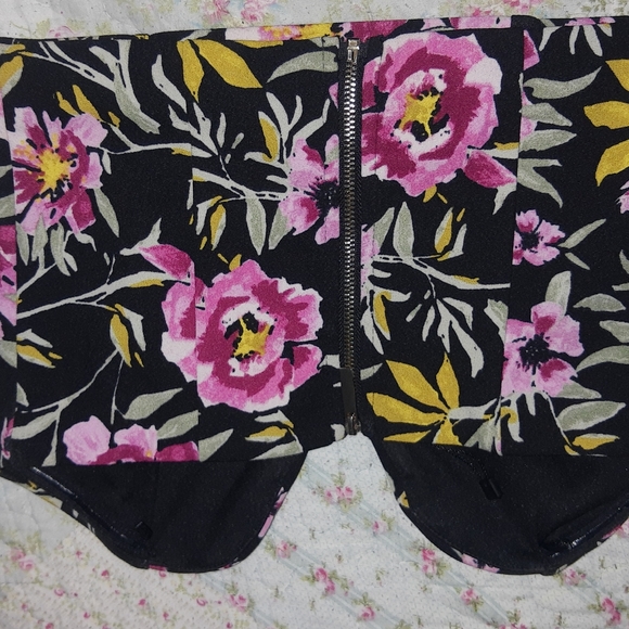 Colorful and sexy bralette or crop top - Picture 2 of 5